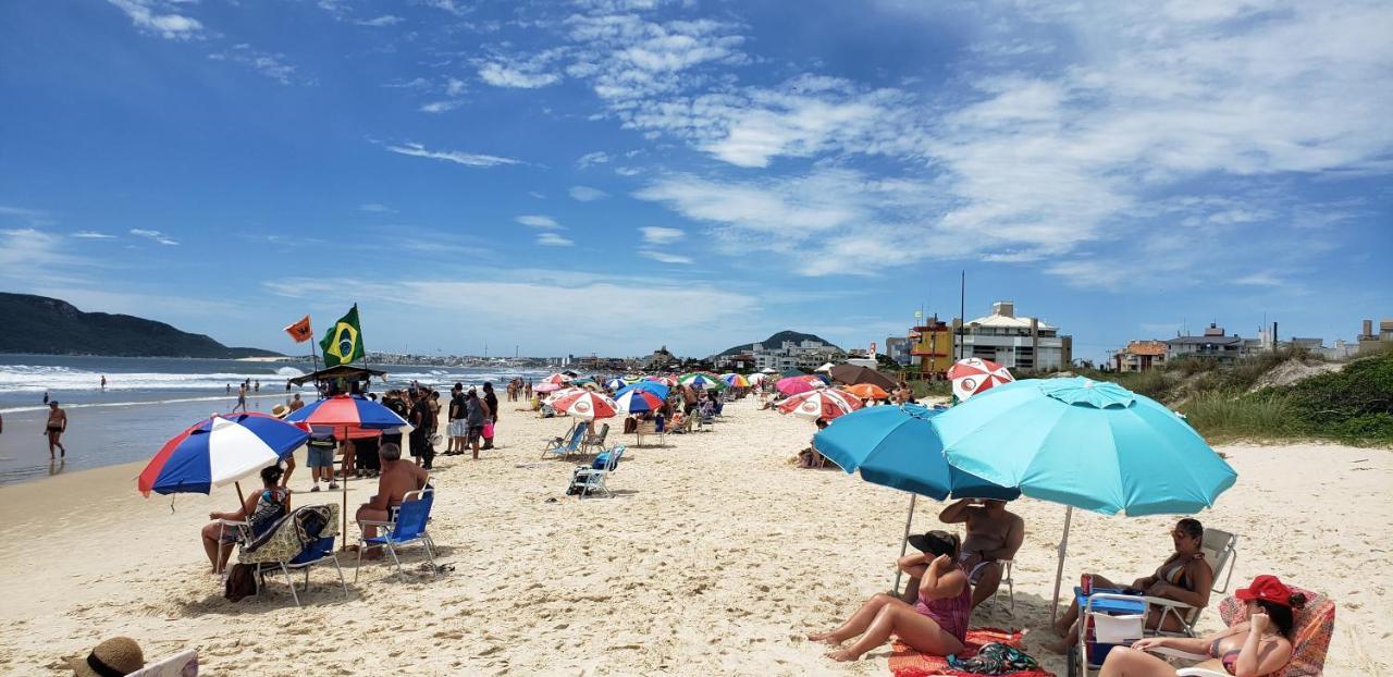 Apartamento Frente A Piscina A Uma Quadra Da *