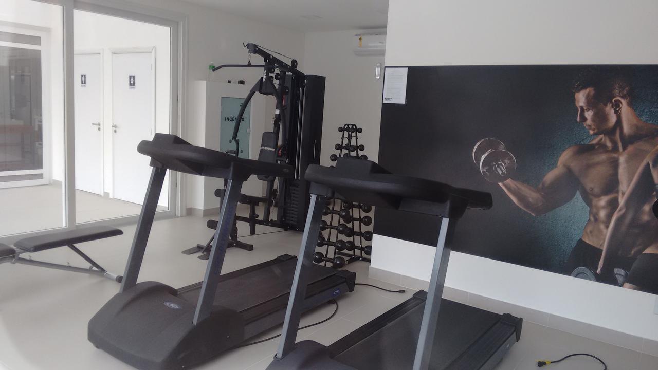 Apartamento Frente A Piscina A Uma Quadra Da
